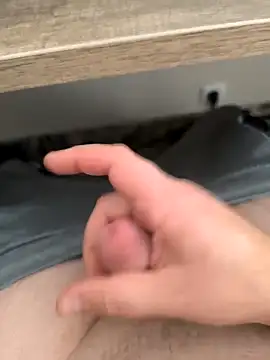 Snapshot of sam44x13 chatting on October 14, 2025, 11:44 am sam44x13 online show from October 14, 2025, 11:44 am