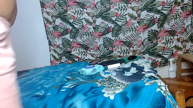 69smallstar online show from March 5, 2026, 11:50 am