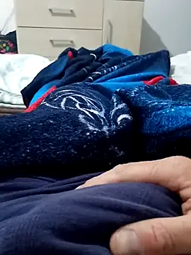 Hooters1920 online show from September 25, 2025, 9:51 pm