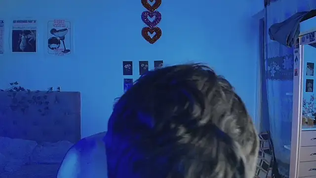 Snapshot of 2cyboy_ chatting on September 23, 2025, 8:34 pm 2cyboy online show from September 23, 2025, 8:34 pm