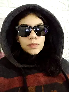 Snapshot of emmii_cute chatting on October 23, 2025, 5:23 pm emmii cute online show from October 23, 2025, 5:23 pm