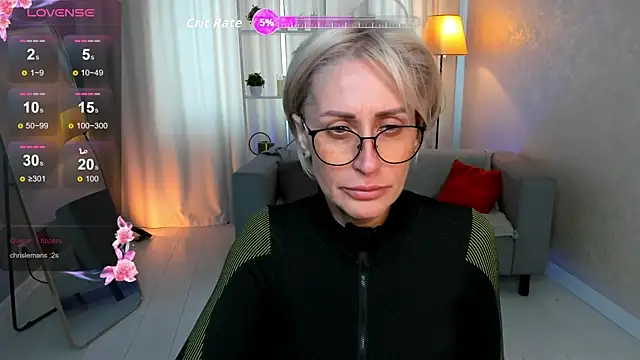 Snapshot of PamellaMurphy chatting on September 23, 2025, 8:28 am PamellaMurphy online show from September 23, 2025, 8:28 am