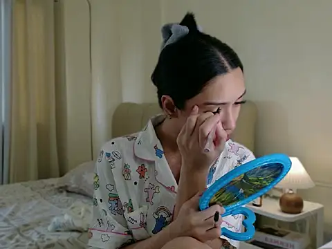 Blaire Samantha online show from April 2, 2026, 8:12 am