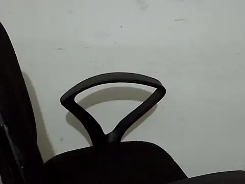 Mon-Luv online show from February 20, 2026, 8:31 pm