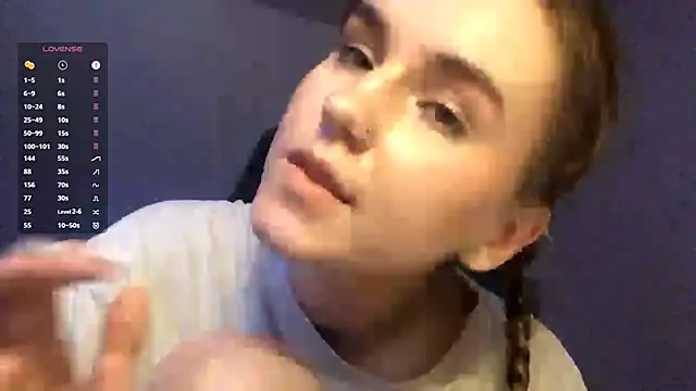 Snapshot of SiIver_Dawn chatting on September 18, 2025, 1:57 pm SiIver Dawn online show from September 18, 2025, 1:57 pm