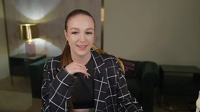 Ella 054 online show from March 8, 2026, 7:50 pm