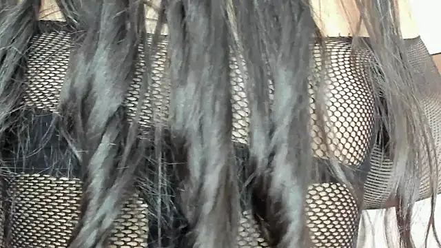 Snapshot of CarolinaFerrer chatting on November 10, 2025, 9:14 pm CarolinaFerrer online show from November 10, 2025, 9:14 pm