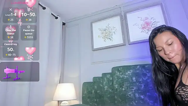 lux bitchx online show from June 9, 2026, 5:52 am