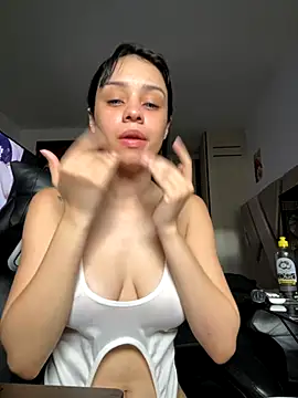 AYTANA CORBERO online show from September 17, 2025, 4:08 pm