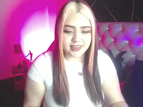 im bunny   online show from November 17, 2025, 12:44 pm