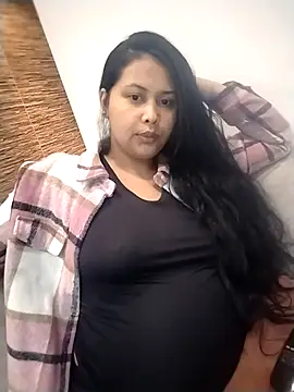 Alessandraa- online show from February 15, 2026, 11:56 pm