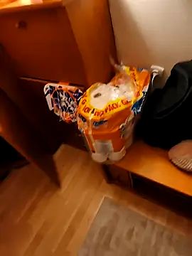 Mlody991112 online show from November 3, 2025, 6:20 pm