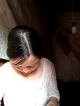 Snapshot of hera-00 chatting on September 22, 2025, 1:29 am hera-00 online show from September 22, 2025, 1:29 am