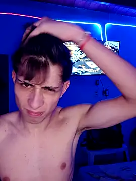 matiatr1112 online show from October 22, 2025, 3:07 am