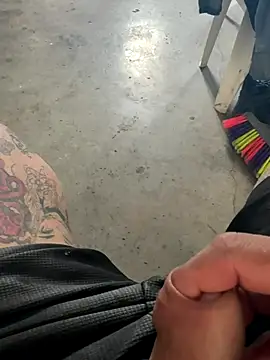 Snapshot of cfomega4592 chatting on October 10, 2025, 5:56 pm cfomega4592 online show from October 10, 2025, 5:56 pm