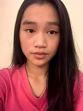 Snapshot of -Lie-06 chatting on September 21, 2025, 8:05 am -Lie-06 online show from September 21, 2025, 8:05 am