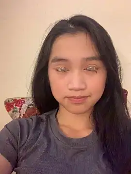 Snapshot of -Lie-06 chatting on September 26, 2025, 11:47 am -Lie-06 online show from September 26, 2025, 11:47 am