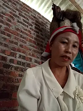 me-cute online show from October 4, 2025, 7:28 am