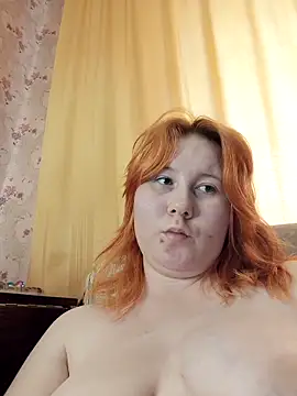 MiaKissy online show from December 17, 2025, 3:51 pm