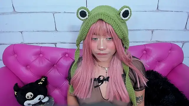 SafiroAgataaa online show from September 19, 2025, 8:09 pm