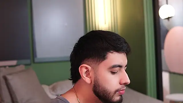 Snapshot of Nick_Vans chatting on September 16, 2025, 1:12 pm Nick Vans online show from September 16, 2025, 1:12 pm