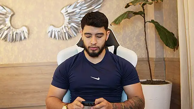 Snapshot of Nick_Vans chatting on September 28, 2025, 2:17 am Nick Vans online show from September 28, 2025, 2:17 am