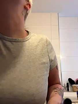 Rozendefotz online show from October 15, 2025, 6:02 am