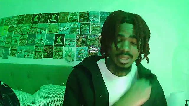 Snapshot of risktakinndolo chatting on September 11, 2025, 11:05 pm risktakinndolo online show from September 11, 2025, 11:05 pm