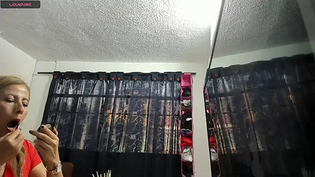 vanesa mystic2 online show from October 30, 2025, 12:28 pm