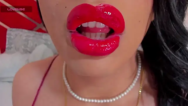 sweet Elizabeth online show from June 9, 2026, 12:50 pm