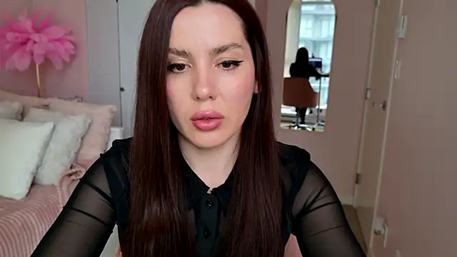 SirenSwitch online show from October 16, 2025, 9:27 pm