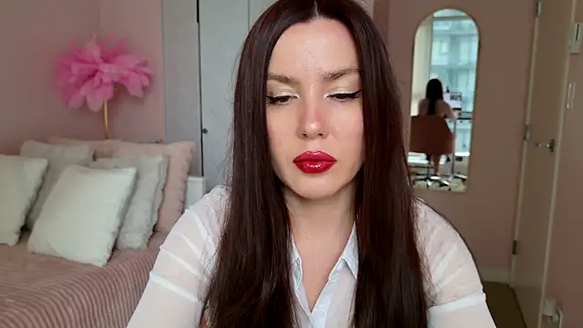 SirenSwitch online show from November 15, 2025, 9:21 pm