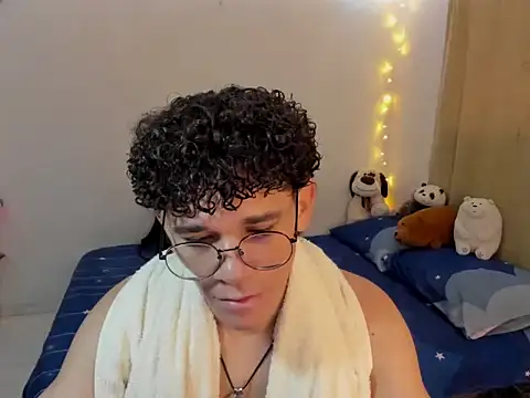 Tom Blues online show from November 11, 2025, 12:16 pm