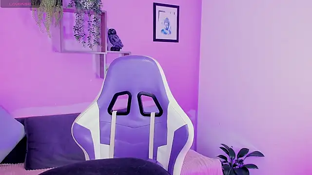 Snapshot of ScarlettBlake_ chatting on October 21, 2025, 11:44 am ScarlettBlake online show from October 21, 2025, 11:44 am