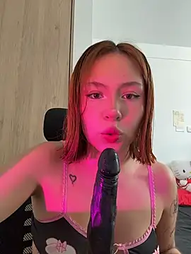 aliciia 23 online show from April 14, 2026, 10:16 pm