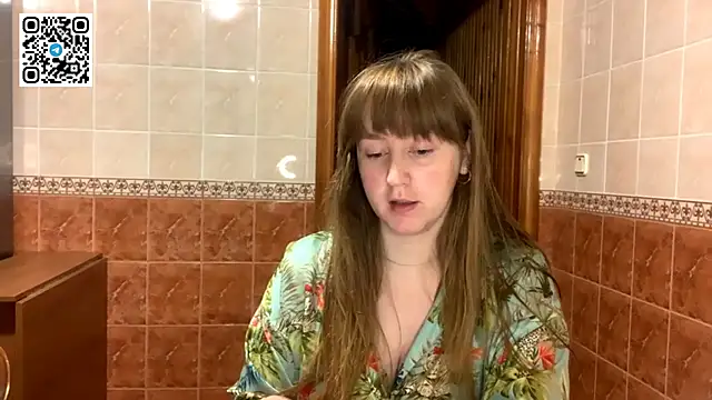 MaroonMoon  online show from October 26, 2025, 8:26 pm