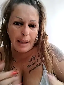 canariamorbosa online show from October 6, 2025, 11:40 am