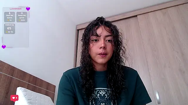 Snapshot of WendySuns_ chatting on October 22, 2025, 5:56 pm WendySuns online show from October 22, 2025, 5:56 pm