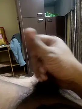 bobby3374 online show from April 19, 2026, 5:56 pm