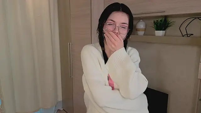 Snapshot of Susan_Gardner chatting on November 20, 2025, 6:13 am Susan Gardner online show from November 20, 2025, 6:13 am