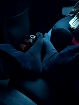 Snapshot of Horny_mummy chatting on November 24, 2025, 7:19 am Horny mummy online show from November 24, 2025, 7:19 am