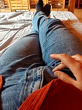 Horny mummy online show from May 8, 2026, 2:11 pm