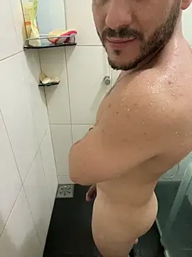 Pikadocee online show from September 11, 2025, 9:59 pm