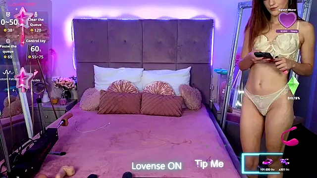 Snapshot of Nicole_Bond chatting on October 11, 2025, 2:11 am Nicole Bond online show from October 11, 2025, 2:11 am