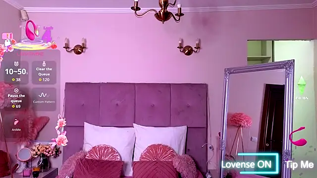 Snapshot of Nicole_Bond chatting on January 9, 2026, 4:04 am Nicole Bond online show from January 9, 2026, 4:04 am