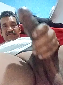 Snapshot of Srsexy18cm chatting on February 6, 2026, 10:07 am Srsexy18cm online show from February 6, 2026, 10:07 am