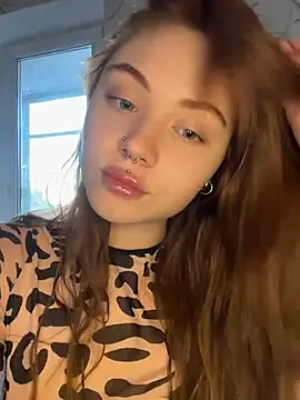 Snapshot of LunaMillie chatting on May 30, 2026, 4:37 pm LunaMillie online show from May 30, 2026, 4:37 pm