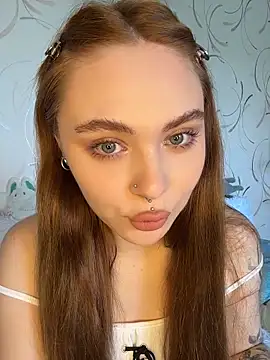 Snapshot of LunaMillie chatting on June 6, 2026, 11:48 am LunaMillie online show from June 6, 2026, 11:48 am