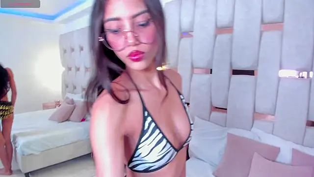 miyu lu online show from April 12, 2026, 2:11 pm