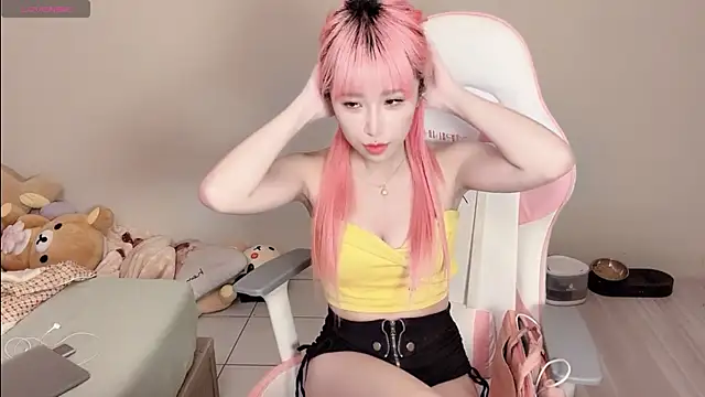 jiajia 0902 online show from September 18, 2025, 9:06 pm